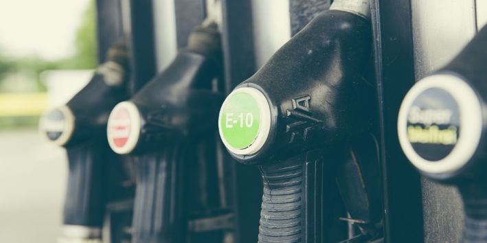 Álcool ou gasolina, qual combustível usar? (Reprodução/Pixabay)